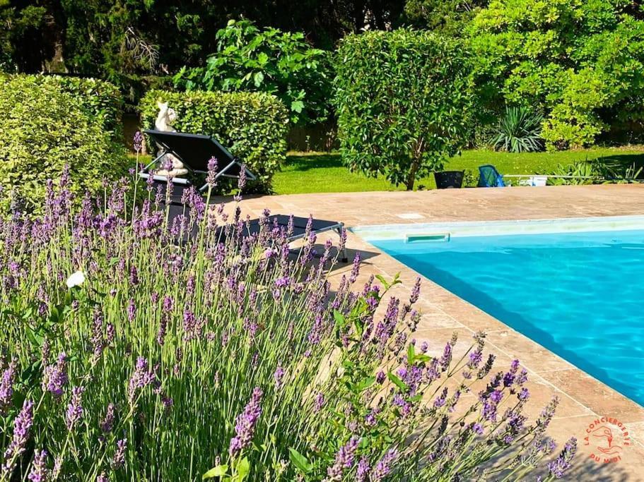 Piscine *